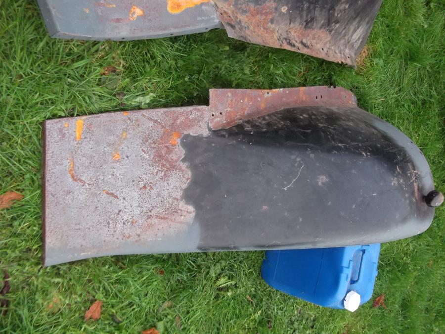 1932-ford-front-fenders-clean